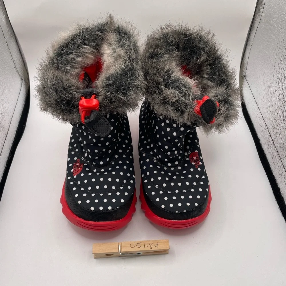 The North Face Nuptse polka dot girls 200 gram boots size 8